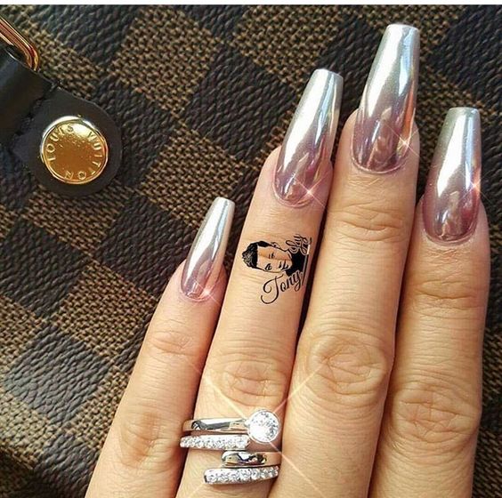 Coffin Nail Mirror Nails
