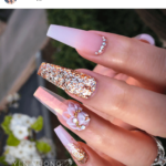 Gold glitter 3d nail design